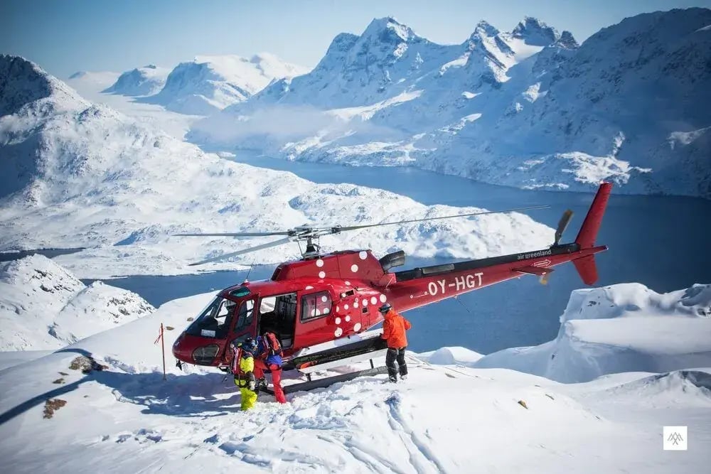 Greenland Heli Package- Hotel Maniitsoq