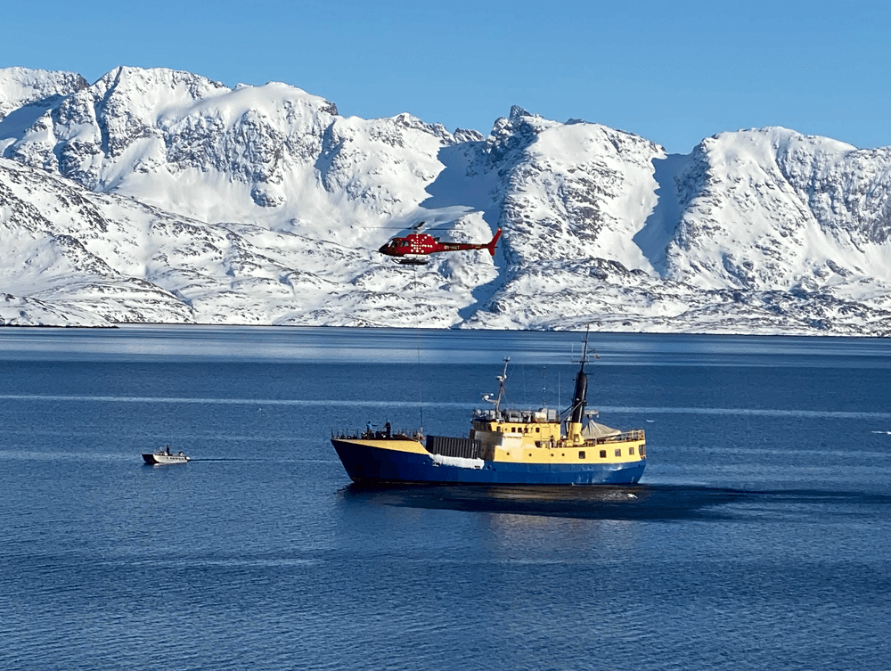 Greenland-Heli-Package-Ship-Tulu